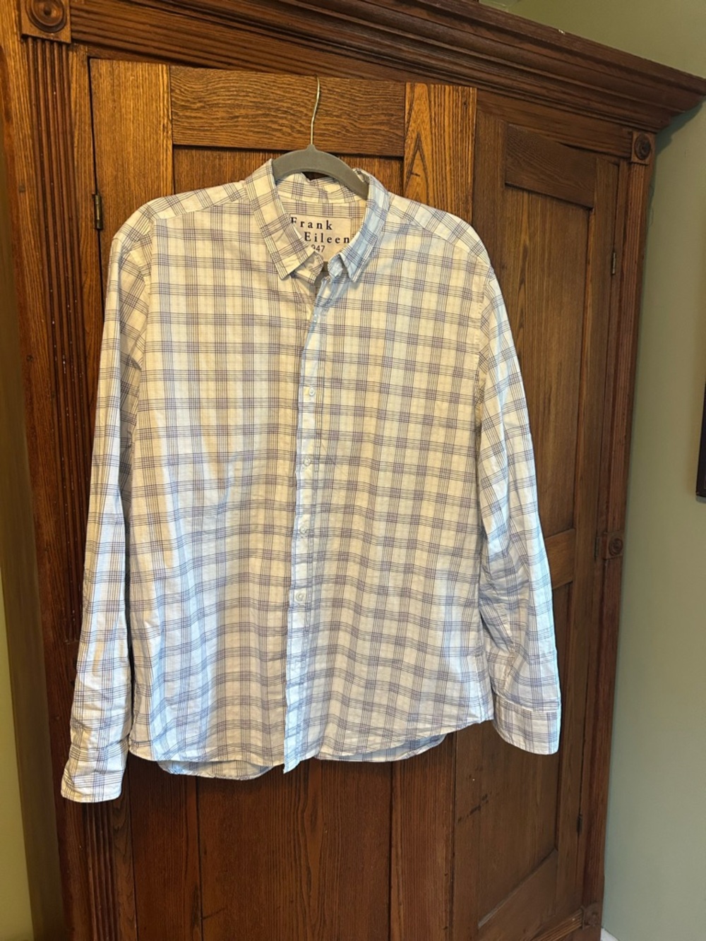 Frank & Eileen Men's Blue and White Small Windowpane Button-Down Shirt